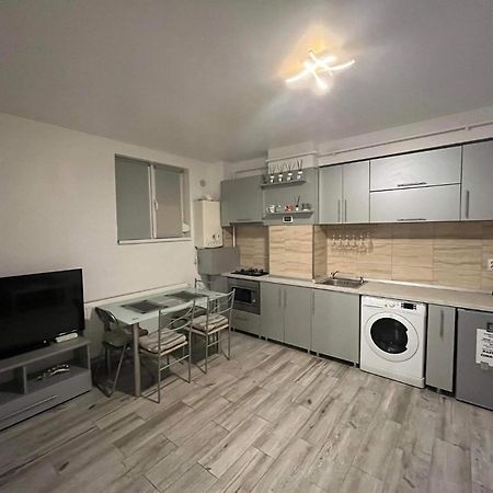Modern & Elegant Apartament クラヨーヴァ エクステリア 写真